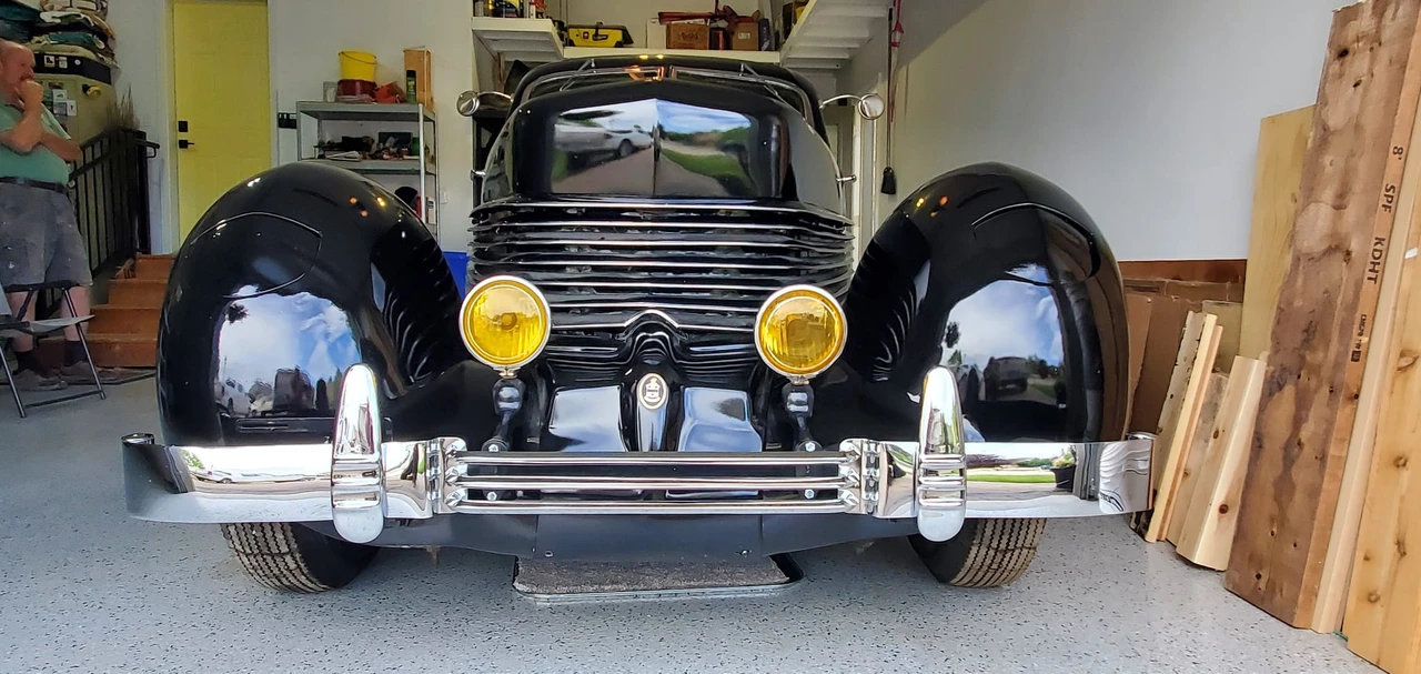 1937 Cord 810 & 812 - Image 13 of 31
