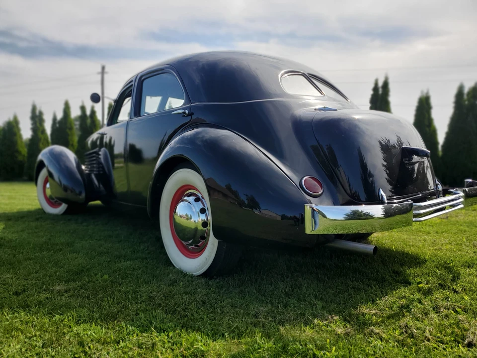 1937 Cord 810 & 812 - Image 7 of 31