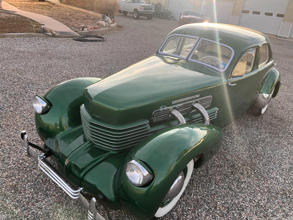 1937 Cord 810 & 812 - Image 13 of 31
