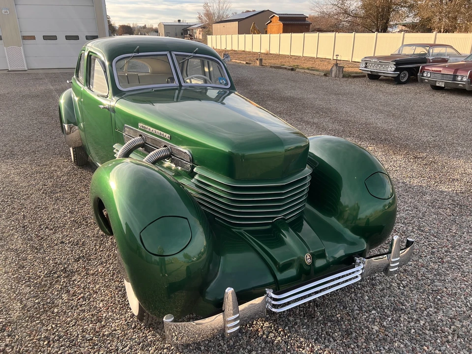 1937 Cord 810 & 812 - Image 5 of 31