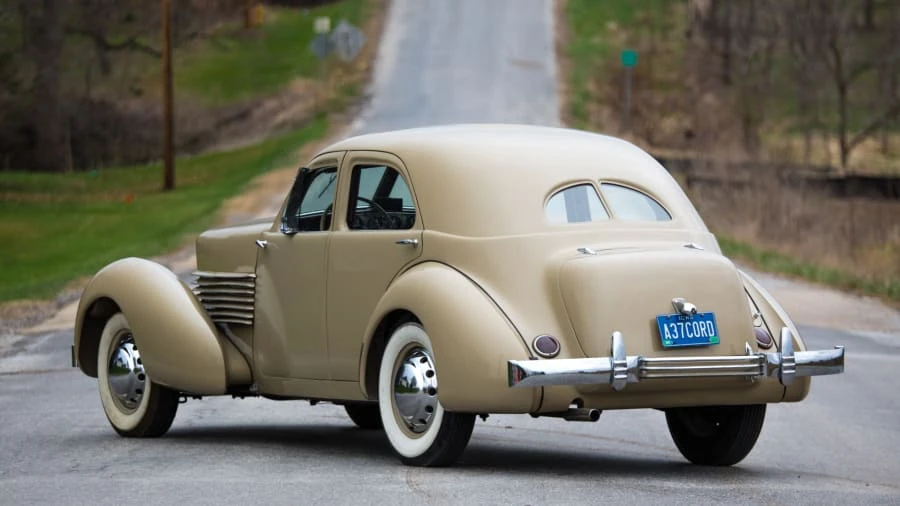 1937 Cord 810 & 812 - Image 3 of 12