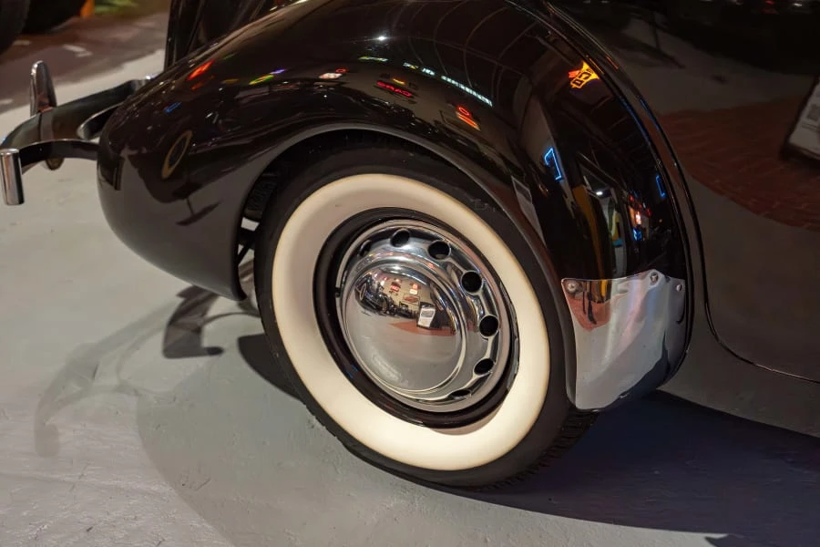 1937 Cord 810 & 812 - Image 4 of 15