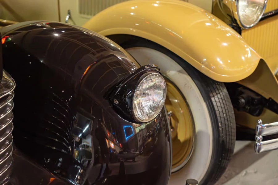 1937 Cord 810 & 812 - Image 5 of 15