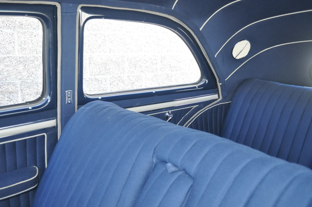 1937 Cord 810 & 812 - Image 24 of 31