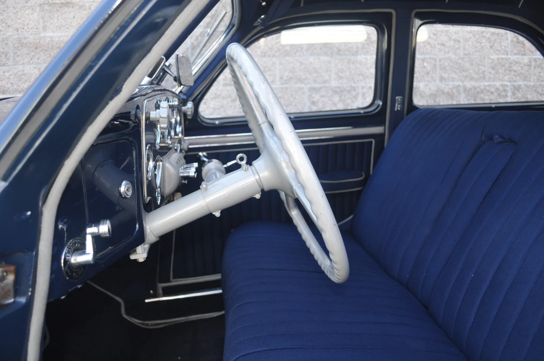 1937 Cord 810 & 812 - Image 23 of 31