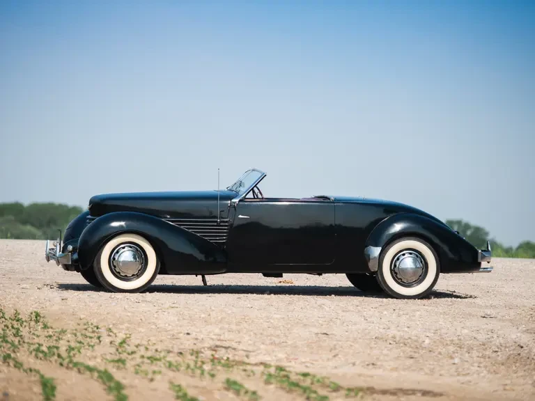 1937 Cord 810 & 812 - Image 6 of 27
