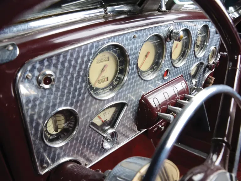 1937 Cord 810 & 812 - Image 19 of 27