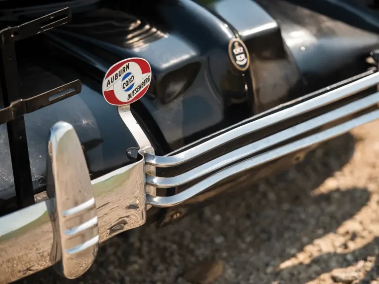 1937 Cord 810 & 812 - Image 12 of 27