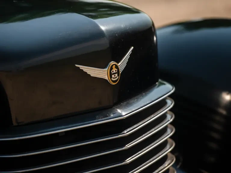 1937 Cord 810 & 812 - Image 9 of 27