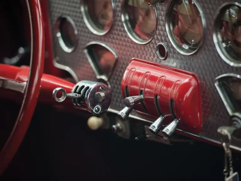 1937 Cord 810 & 812 - Image 18 of 31