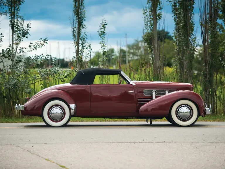 1937 Cord 810 & 812 - Image 30 of 31