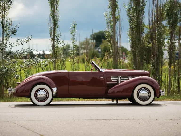 1937 Cord 810 & 812 - Image 6 of 31