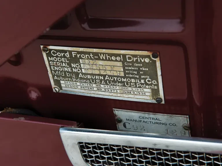 1937 Cord 810 & 812 - Image 26 of 31