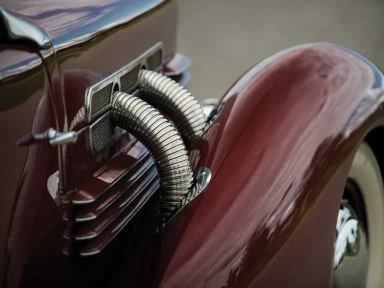 1937 Cord 810 & 812 - Image 16 of 31