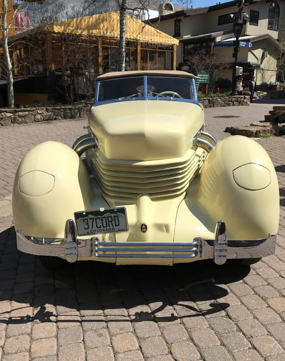 1937 Cord 810 & 812 - Image 10 of 31