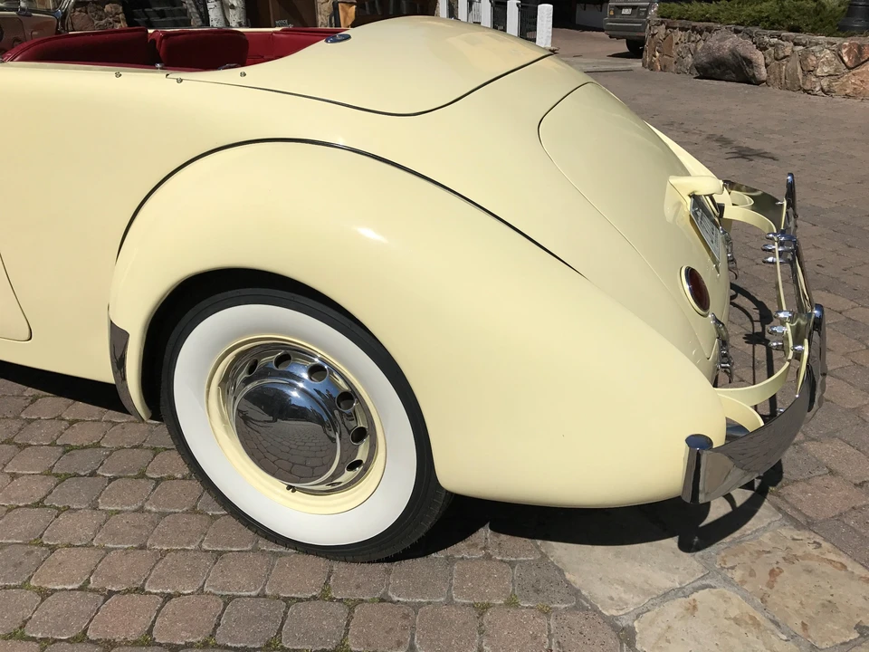 1937 Cord 810 & 812 - Image 14 of 31