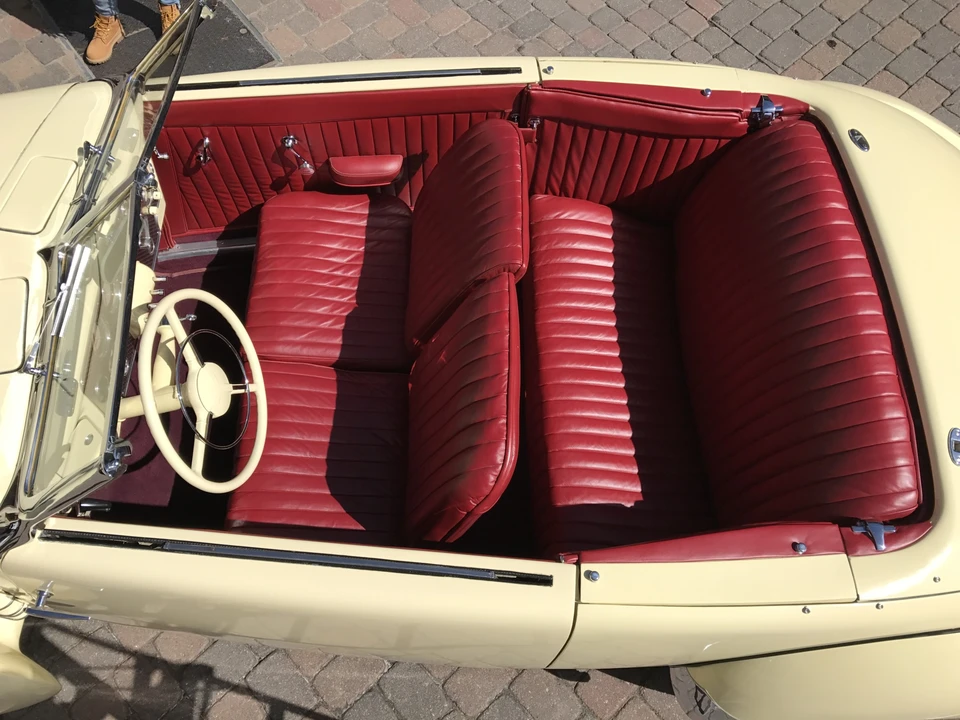 1937 Cord 810 & 812 - Image 19 of 31