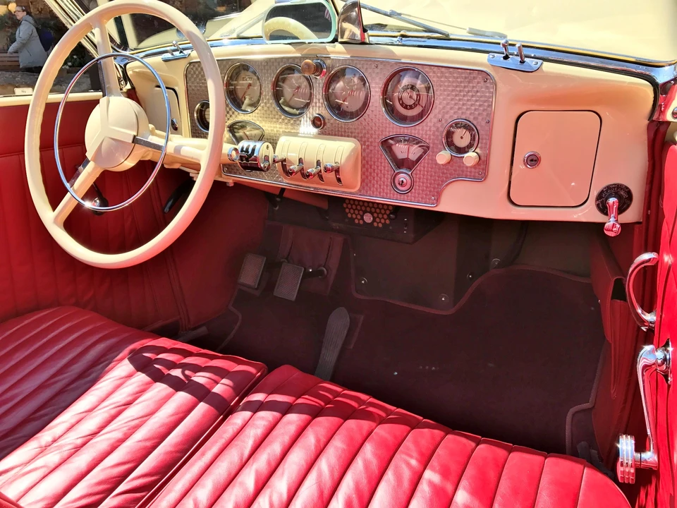 1937 Cord 810 & 812 - Image 29 of 31
