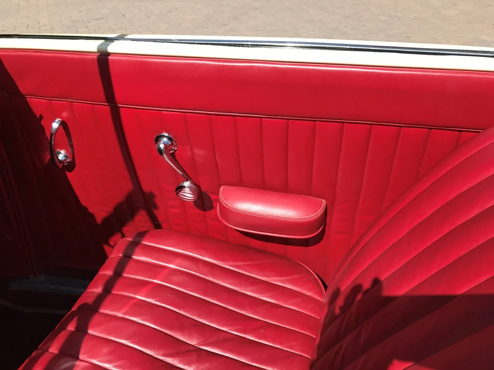 1937 Cord 810 & 812 - Image 26 of 31