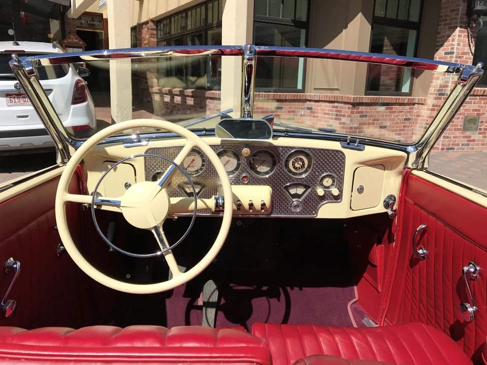 1937 Cord 810 & 812 - Image 28 of 31