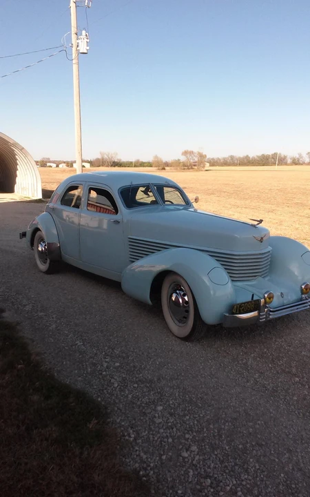 1937 Cord 810 & 812 - Image 9 of 31