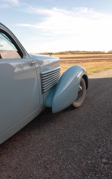 1937 Cord 810 & 812 - Image 27 of 31