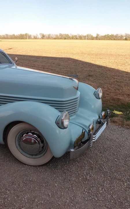 1937 Cord 810 & 812 - Image 10 of 31