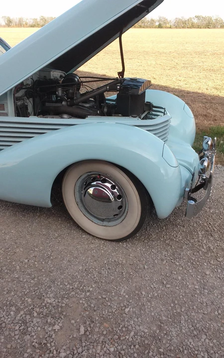 1937 Cord 810 & 812 - Image 11 of 31