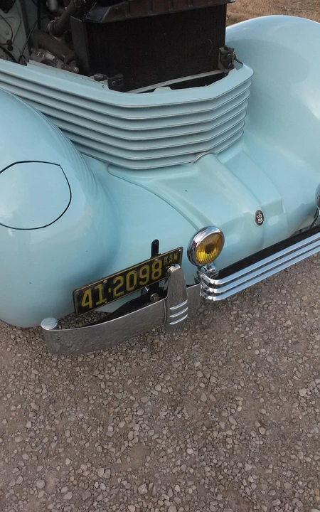 1937 Cord 810 & 812 - Image 14 of 31