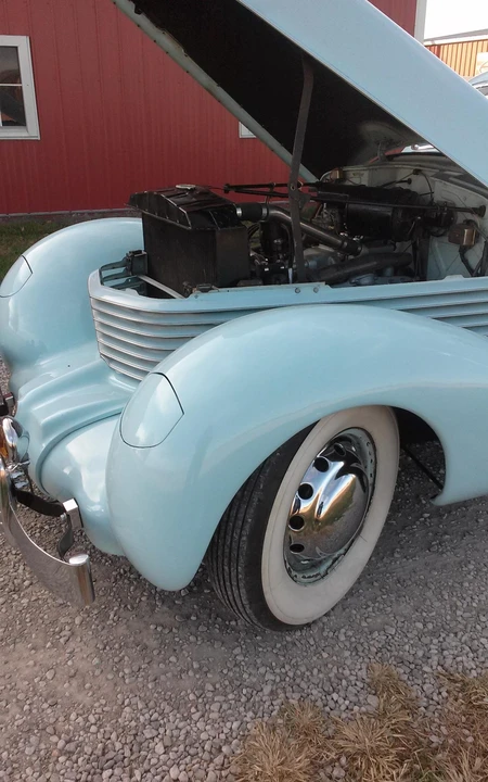 1937 Cord 810 & 812 - Image 18 of 31
