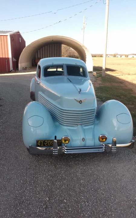 1937 Cord 810 & 812 - Image 12 of 31