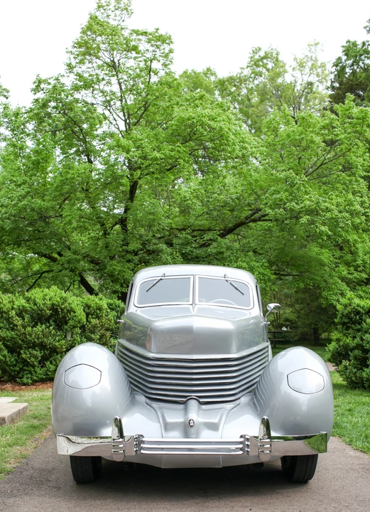 1937 Cord 810 & 812 - Image 8 of 31