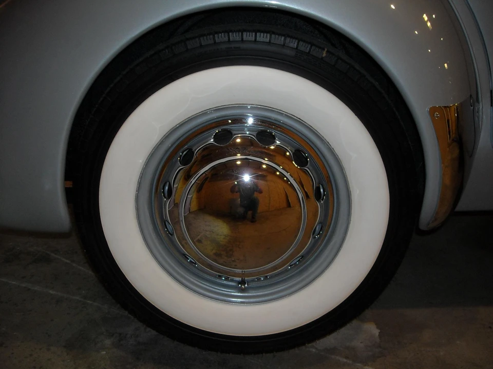 1937 Cord 810 & 812 - Image 22 of 31