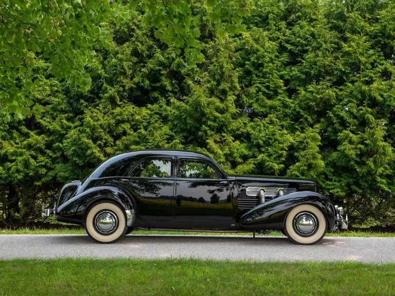 1937 Cord 810 & 812 - Image 12 of 31