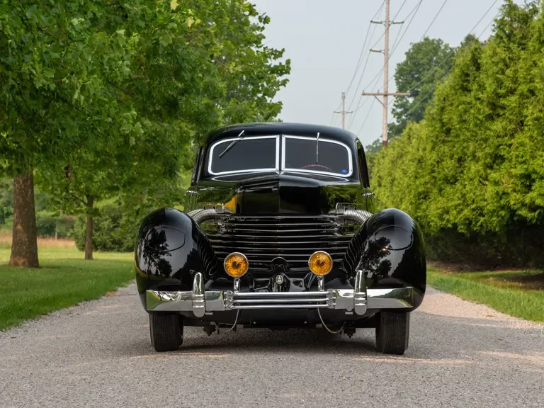 1937 Cord 810 & 812 - Image 8 of 31