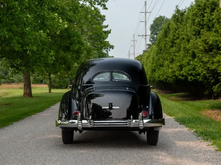 1937 Cord 810 & 812 - Image 9 of 31