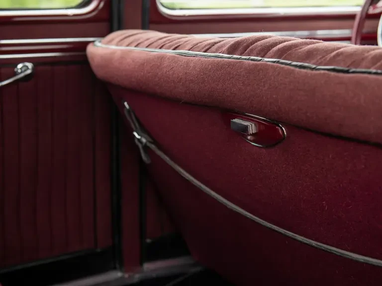 1937 Cord 810 & 812 - Image 26 of 31