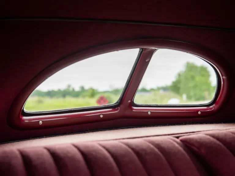 1937 Cord 810 & 812 - Image 27 of 31