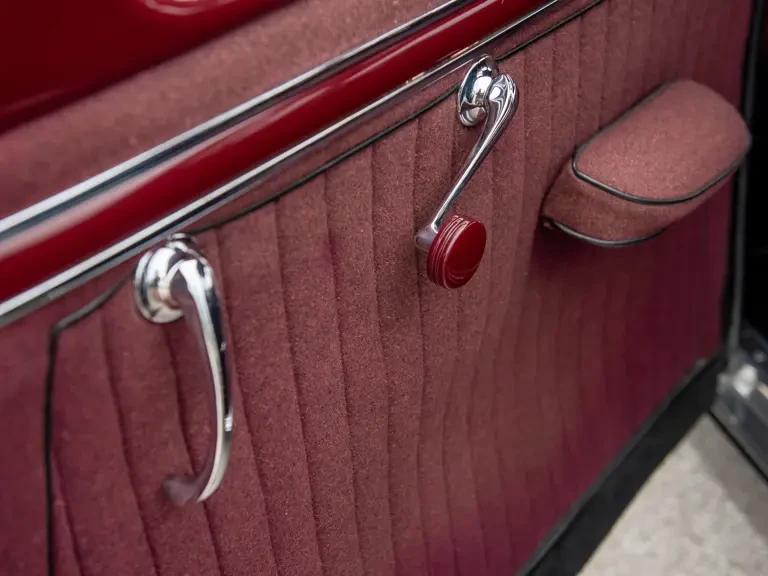 1937 Cord 810 & 812 - Image 31 of 31