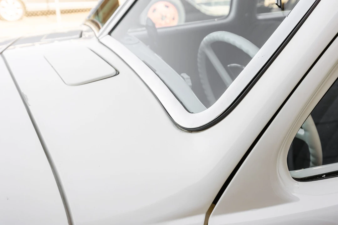 1937 Cord 810 & 812 - Image 24 of 31