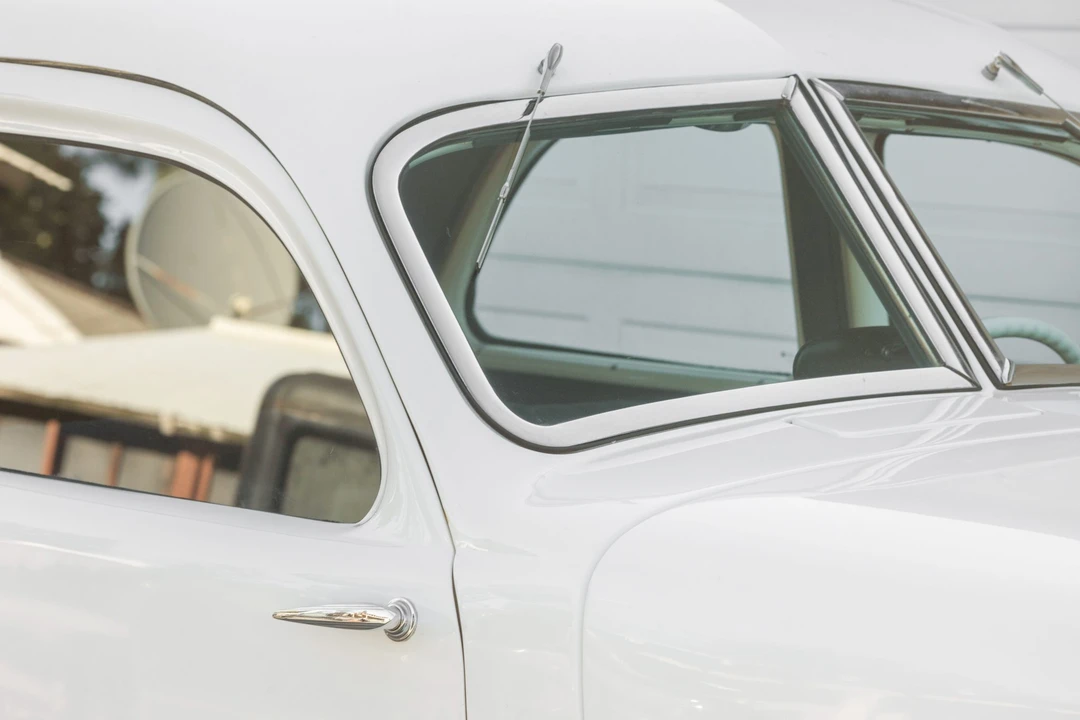 1937 Cord 810 & 812 - Image 20 of 31