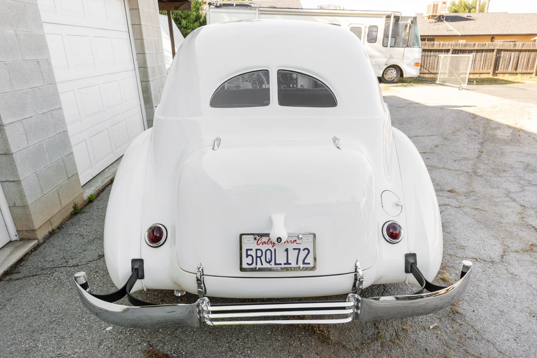 1937 Cord 810 & 812 - Image 6 of 31