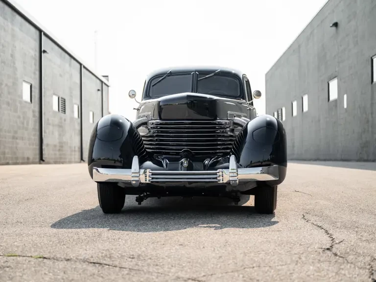 1937 Cord 810 & 812 - Image 8 of 27