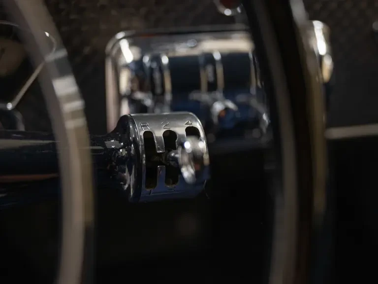 1937 Cord 810 & 812 - Image 20 of 27