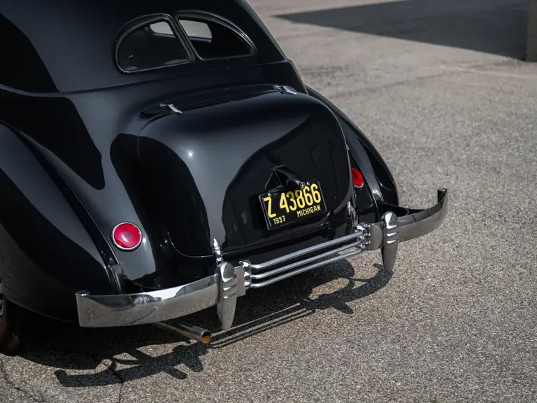 1937 Cord 810 & 812 - Image 17 of 27