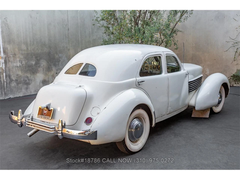 1937 Cord 810 & 812 - Image 4 of 31