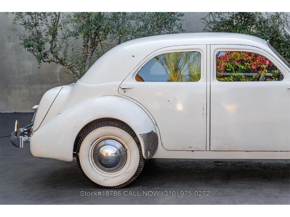 1937 Cord 810 & 812 - Image 10 of 31