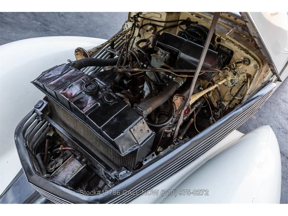 1937 Cord 810 & 812 - Image 29 of 31
