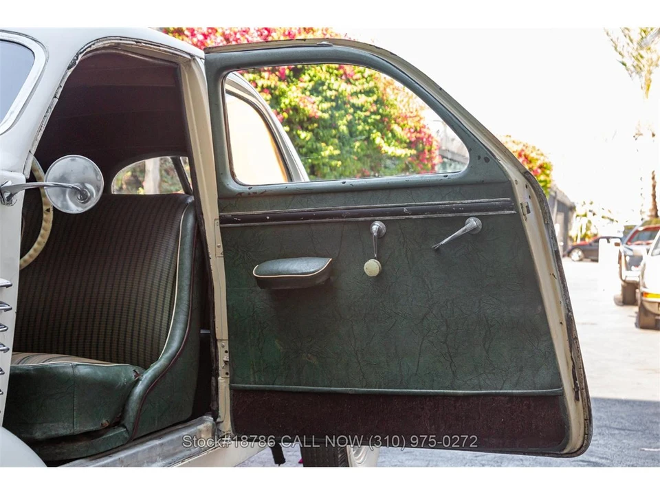 1937 Cord 810 & 812 - Image 13 of 31