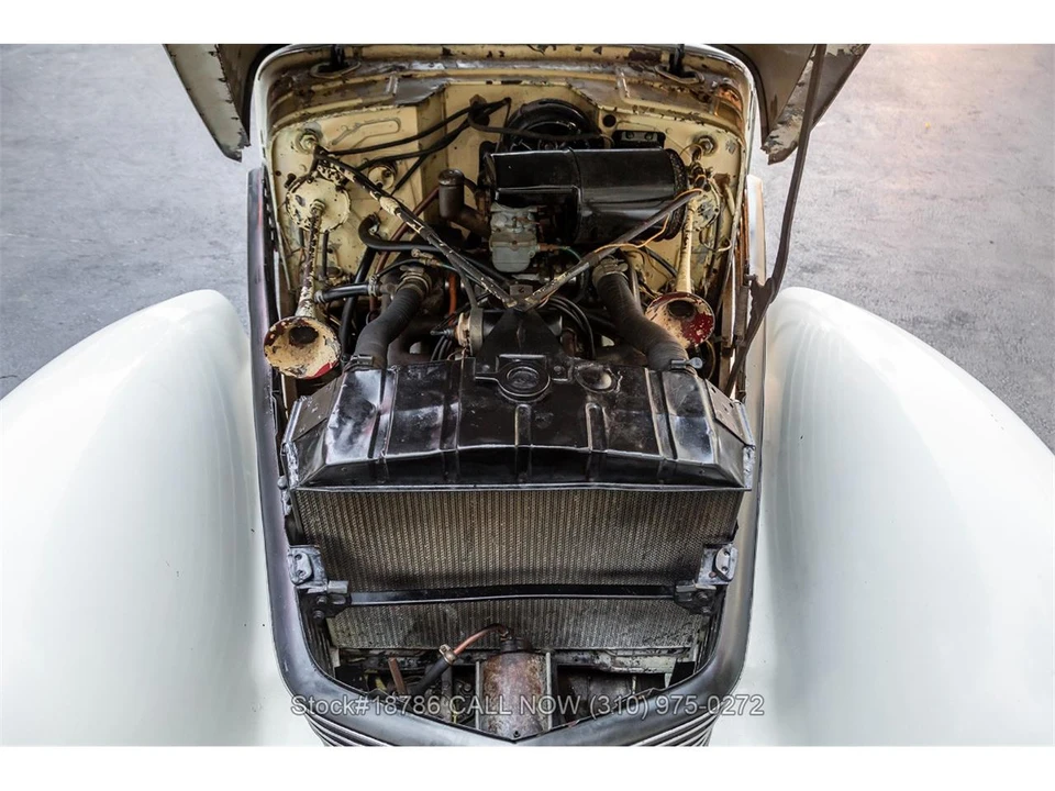 1937 Cord 810 & 812 - Image 31 of 31
